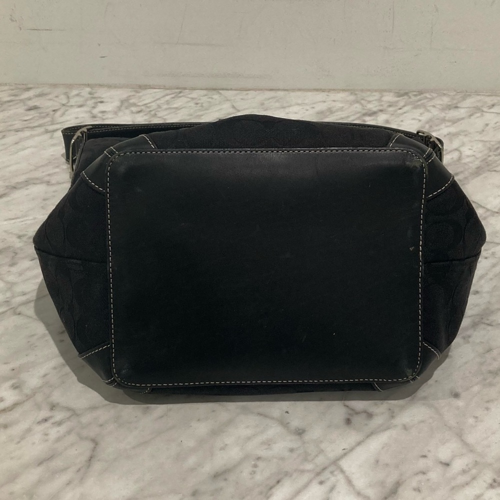 Coach Black signature canvas bucket bag purse - Picture 10 of 12